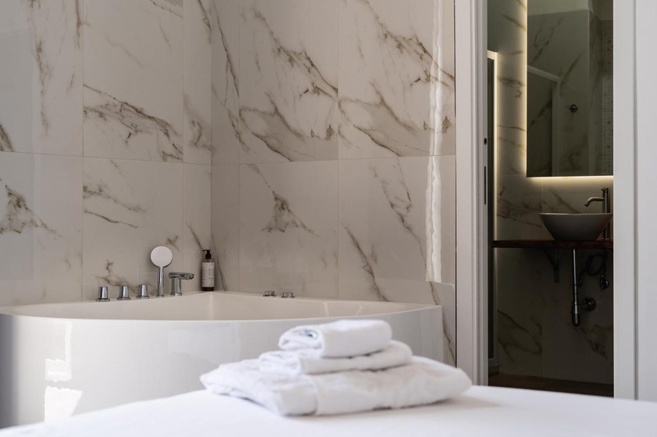 La Bella Vita Luxury Apartament And Travel Solution Naples Luaran gambar