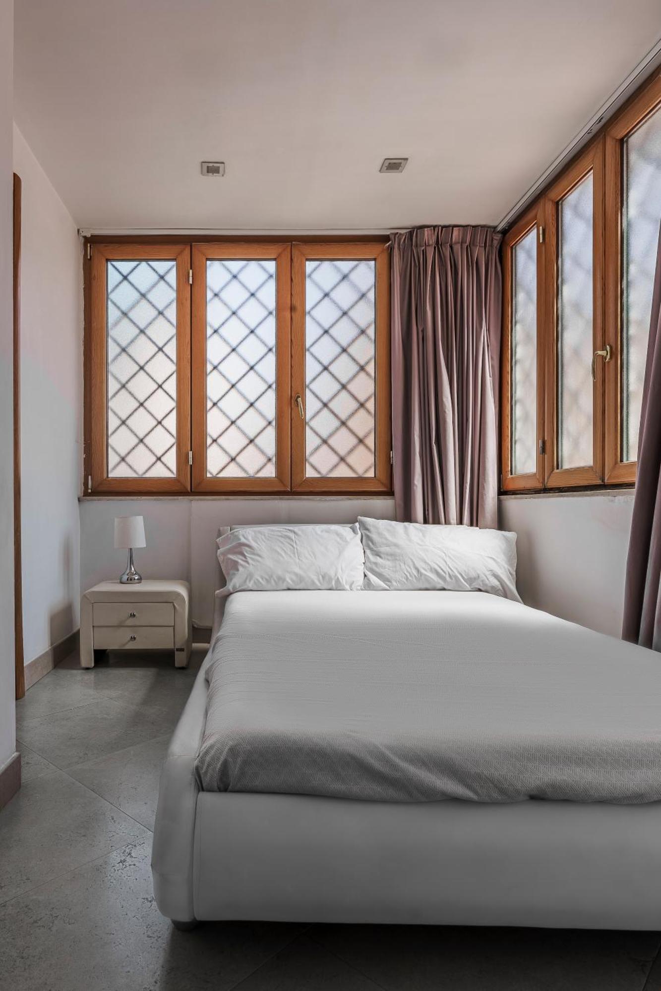 La Bella Vita Luxury Apartament And Travel Solution Naples Luaran gambar