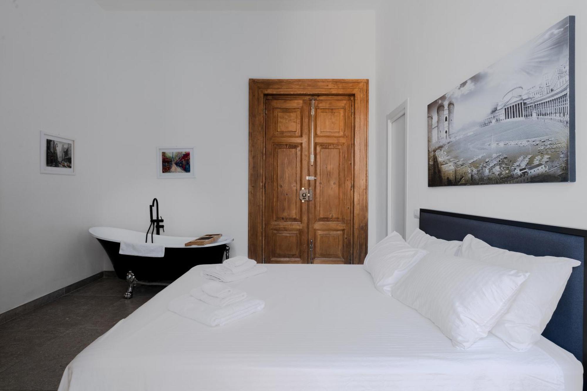 La Bella Vita Luxury Apartament And Travel Solution Naples Luaran gambar